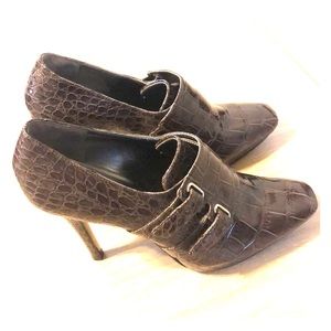 Guess by Marciano size 8.5